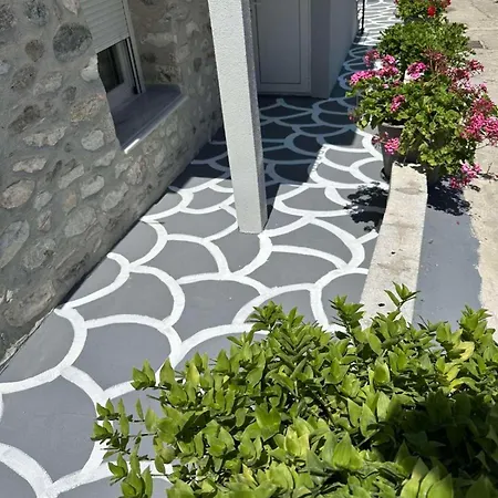 Suli - Ground Floor لايميناس